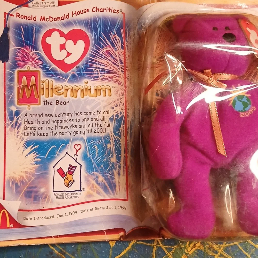 BEANIE BABY,Millennium‎ The BEAR. JAN.1,1999
